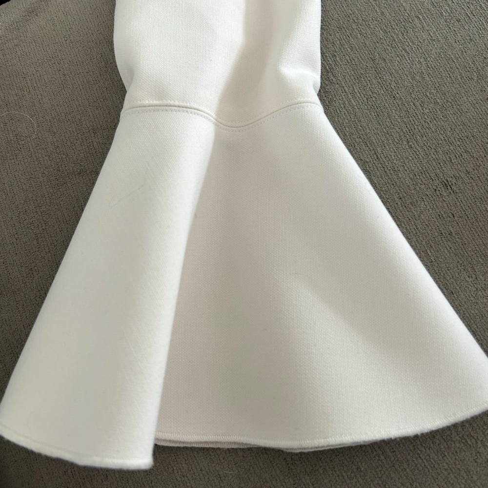 Elizabeth and James Ivory Blouse - Picture 2 of 3